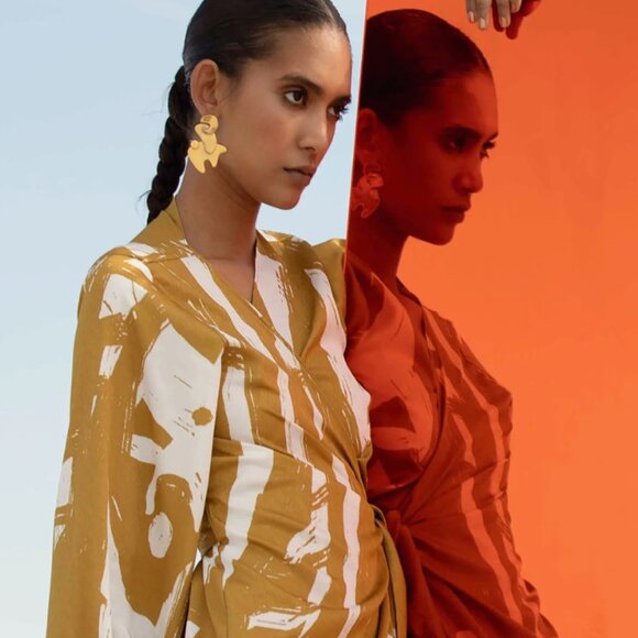 Beautiful and artistic Diarrablu wraparound dress "Lala" - Picture 4 of 9